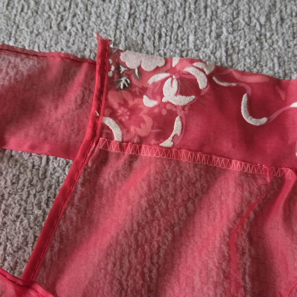 Vintage Red Sheer Hostess Apron – Retro Kitchen Glam With Floral Pocket